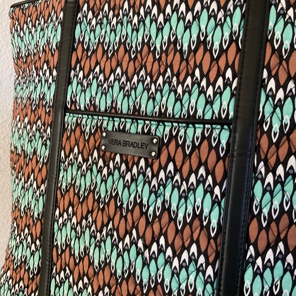 Vera Bradley Trimmed Sierra StreamTote Travel Bag - Picture 4 of 15